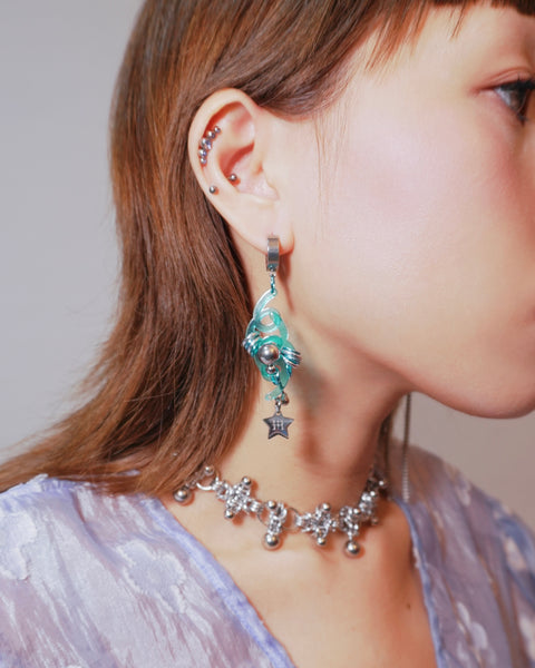 WIGGLY EARRING (CYAN)