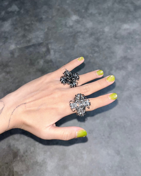BRUTAL BOUQUET RING (LUNABLOOM)