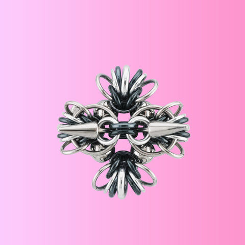 BRUTAL BOUQUET RING SET